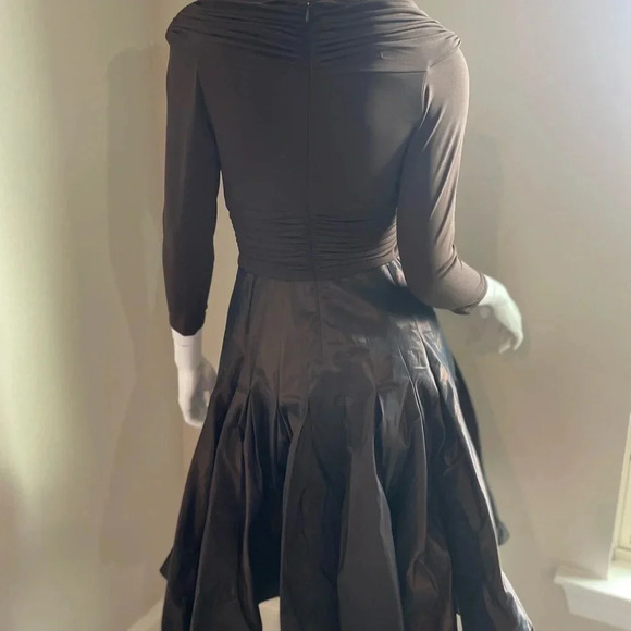 Tadashi Shoji Collection Brown Formal Fit and Flare Dress. Size 4 - Picture 11 of 15